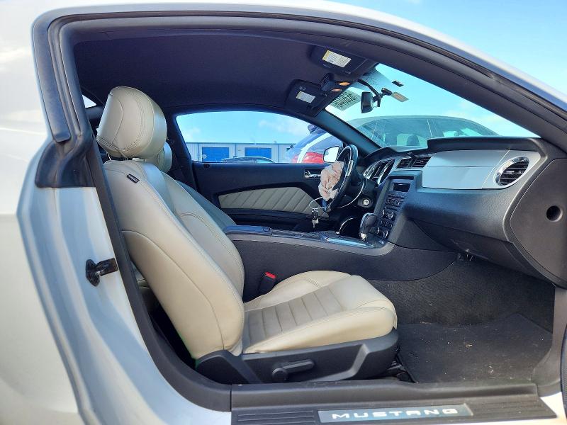 56360446 :رقم المزاد ، 1ZVBP8AM7E5264523 vin ، 2014 Ford Mustang مزاد بيع