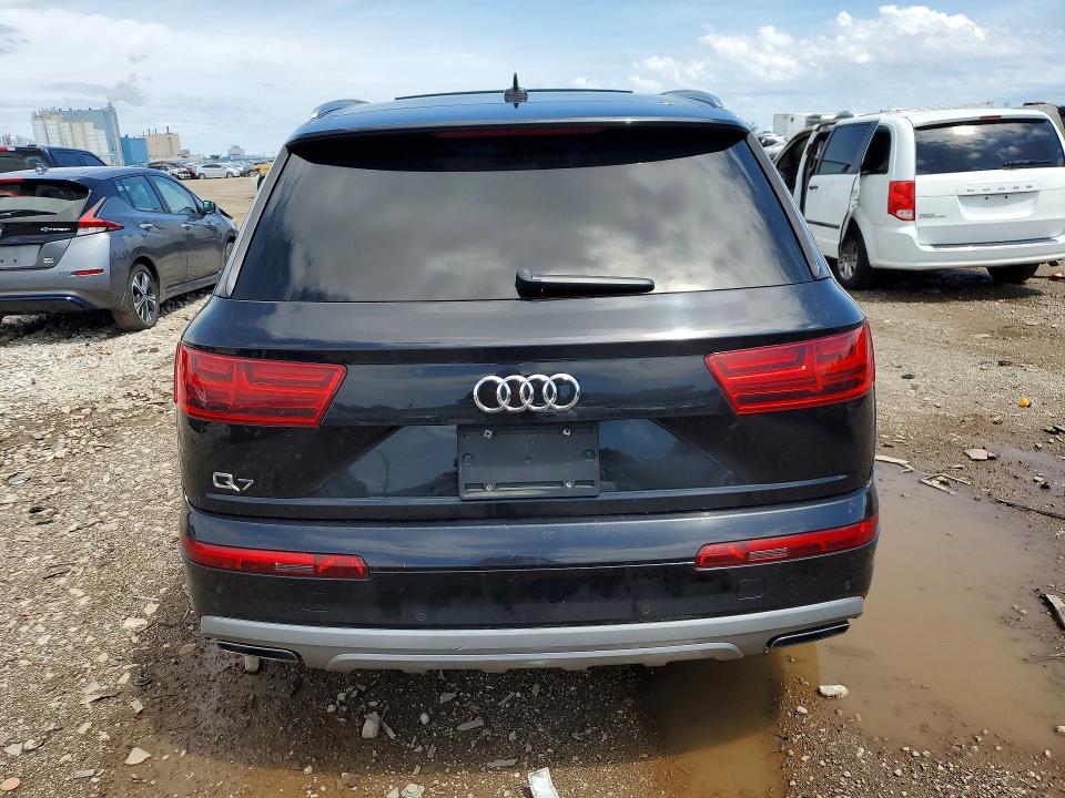 56119396 :رقم المزاد ، WA1LHAF74KD017731 vin ، 2019 Audi Q7 مزاد بيع