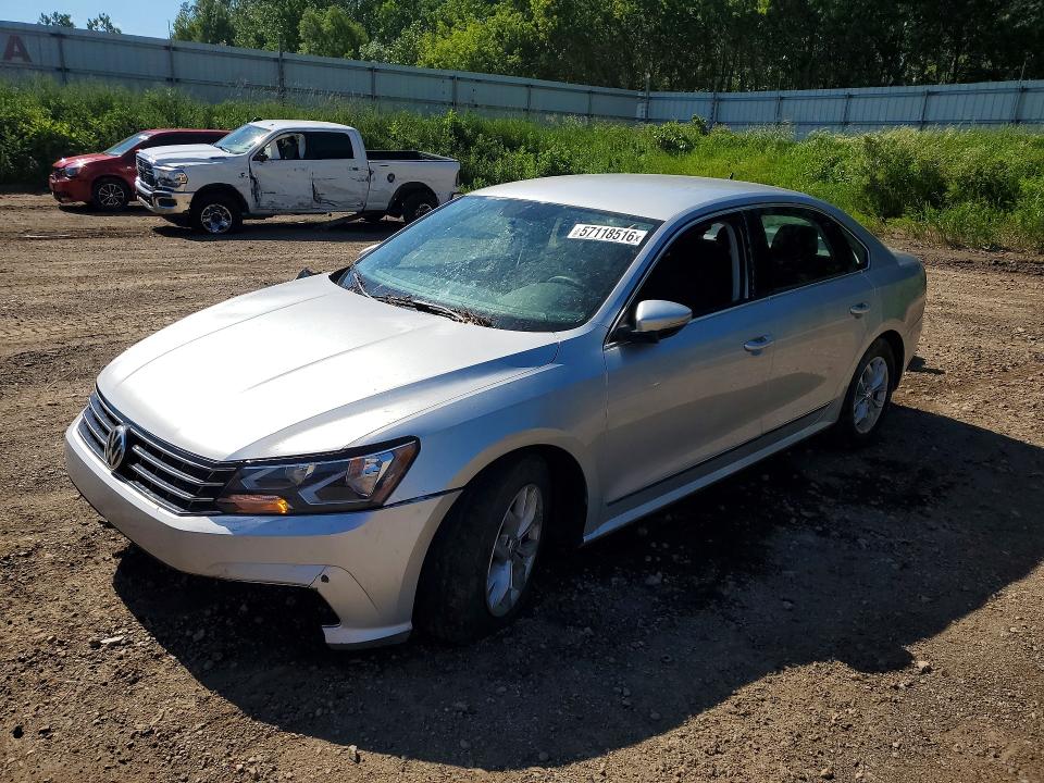 57118516 :رقم المزاد ، 1VWAT7A32HC057854 vin ، 2017 Volkswagen Passat مزاد بيع