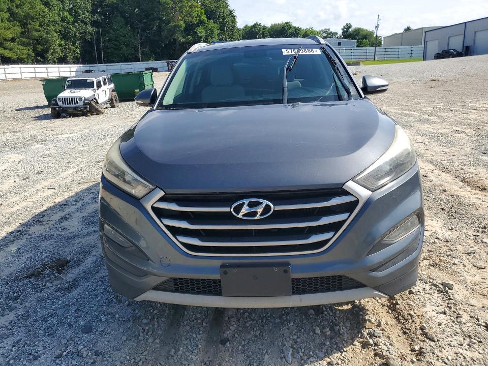 2017 Hyundai Tucson მანქანა იყიდება აუქციონზე, vin: KM8J3CA25HU335980, აუქციონის ნომერი: 57689886