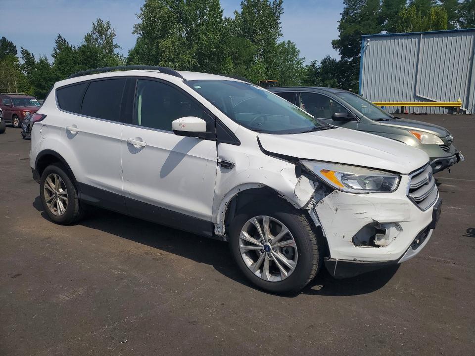 Продажа на аукционе авто 2018 Ford Escape, vin: 1FMCU9GD9JUB74394, номер лота: 58469246