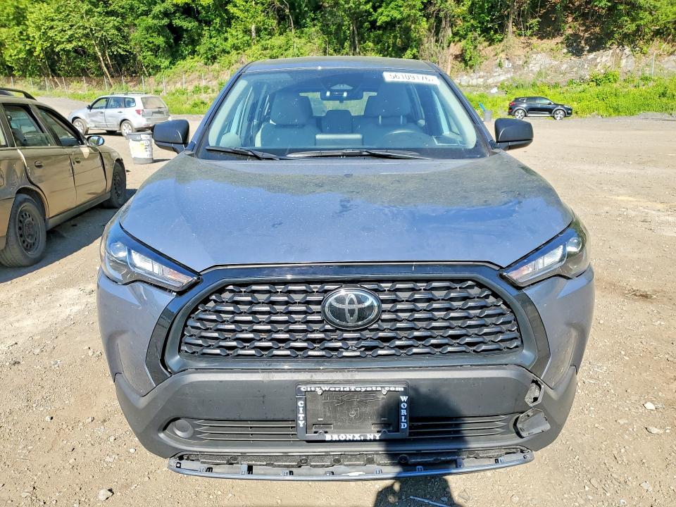 2025 Toyota Corolla Cross მანქანა იყიდება აუქციონზე, vin: 7MUAAABG7SV142613, აუქციონის ნომერი: 56109176