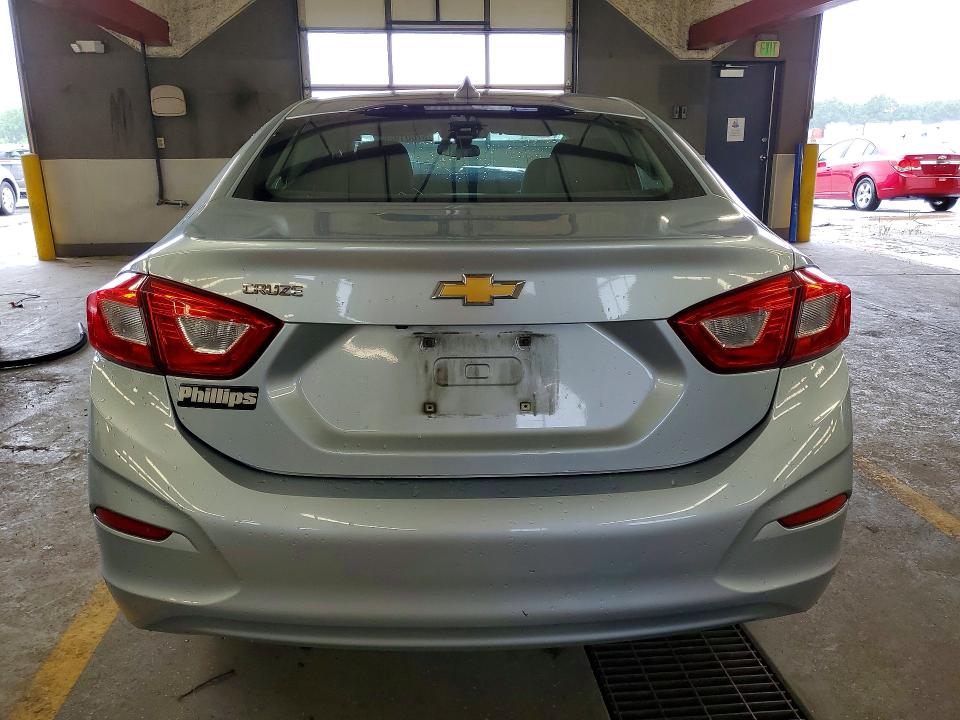 Продажа на аукционе авто 2018 Chevrolet Cruze, vin: 1G1BC5SM5J7174547, номер лота: 57601926