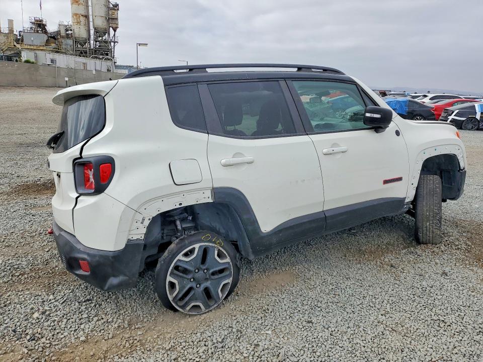 2016 Jeep Renegade მანქანა იყიდება აუქციონზე, vin: ZACCJBCT4GPC78576, აუქციონის ნომერი: 56073656