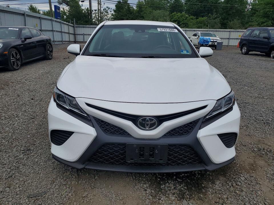 Aukcja sprzedaży 2018 Toyota Camry, vin: 4T1B11HKXJU077160, numer aukcji: 57931886
