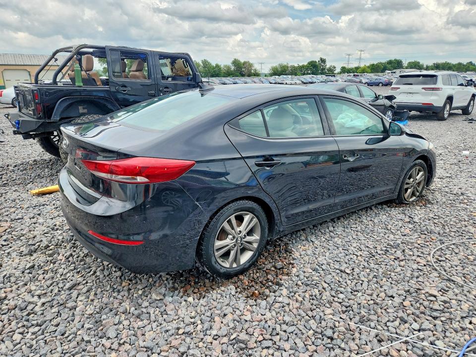 2017 Hyundai Elantra მანქანა იყიდება აუქციონზე, vin: 5NPD84LFXHH198182, აუქციონის ნომერი: 56968726