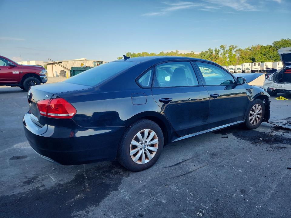 Продажа на аукционе авто 2015 Volkswagen Passat, vin: 1VWAT7A36FC005494, номер лота: 58555086