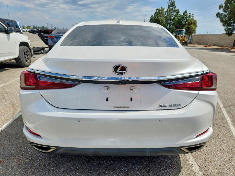 58326996 :رقم المزاد ، 58ADZ1B14LU061999 vin ، 2020 Lexus Es مزاد بيع
