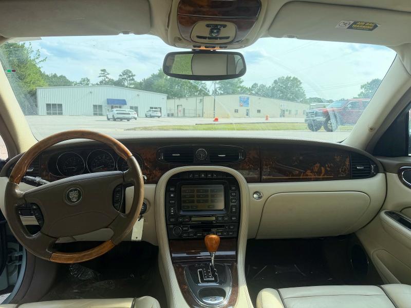 2005 Jaguar Vandenplas მანქანა იყიდება აუქციონზე, vin: SAJWA82C55SG45255, აუქციონის ნომერი: 57124986
