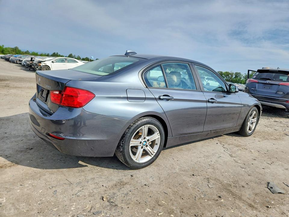 56421666 :رقم المزاد ، WBA3B1C54DK128852 vin ، 2013 Bmw 320 مزاد بيع