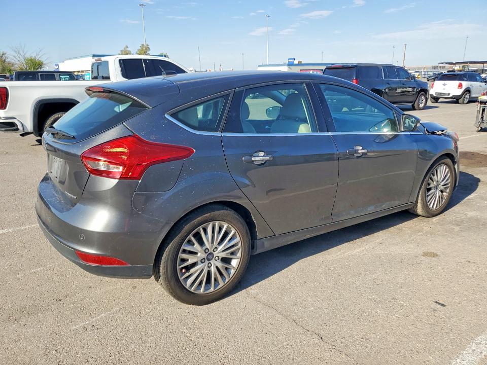 2018 Ford Focus მანქანა იყიდება აუქციონზე, vin: 1FADP3N2XJL323423, აუქციონის ნომერი: 56878706