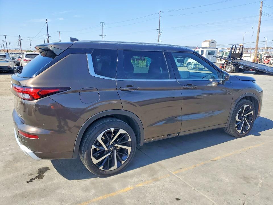 Продаж на аукціоні авто 2022 Mitsubishi Outlander, vin: JA4J3VA81NZ085893, номер лоту: 56341676