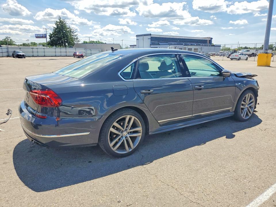 Продажа на аукционе авто 2017 Volkswagen Passat, vin: 1VWDT7A3XHC021262, номер лота: 58886486