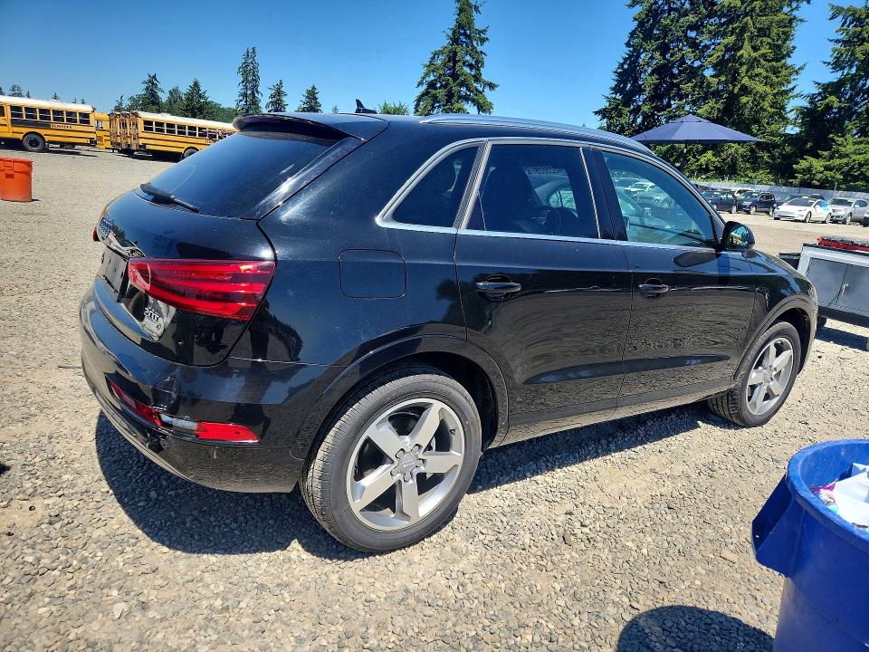 Продажа на аукционе авто 2015 Audi Q3, vin: WA1EFCFSXFR011956, номер лота: 54823626