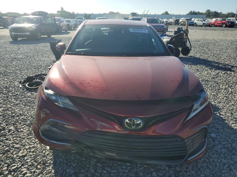 Auction sale of the 2022 Toyota Camry, vin: 4T1C11AK8NU685764, lot number: 55564016