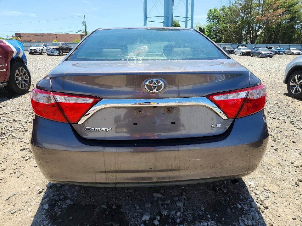 56315716 :رقم المزاد ، 4T4BF1FK0FR456962 vin ، 2015 Toyota Camry مزاد بيع