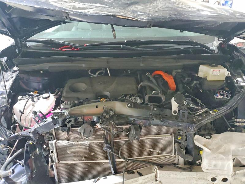 56756986 :رقم المزاد ، 5TDJSKFC3SS167951 vin ، 2025 Toyota Sienna مزاد بيع