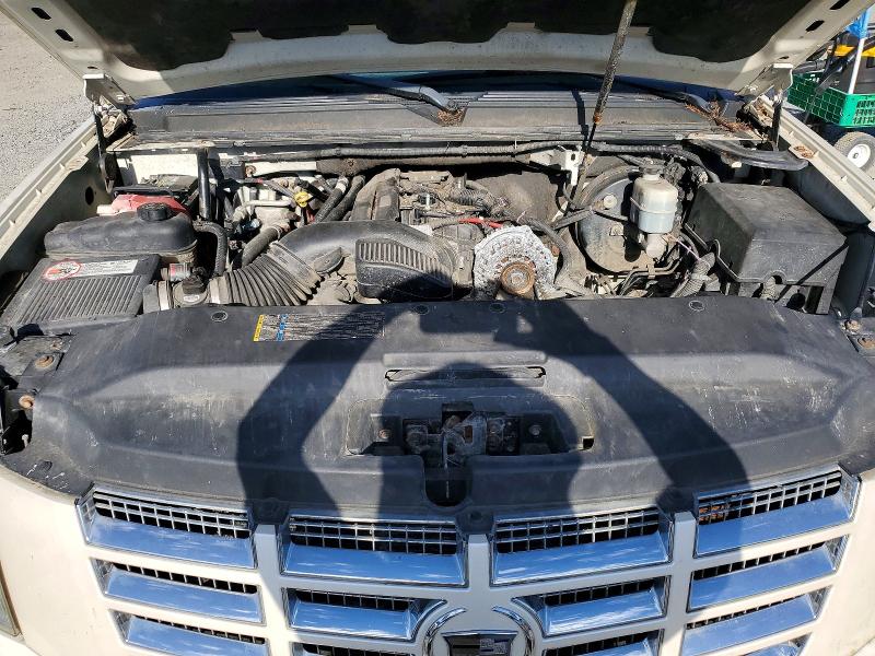 2008 Cadillac Escalade მანქანა იყიდება აუქციონზე, vin: 1GYFK66858R120558, აუქციონის ნომერი: 58641426