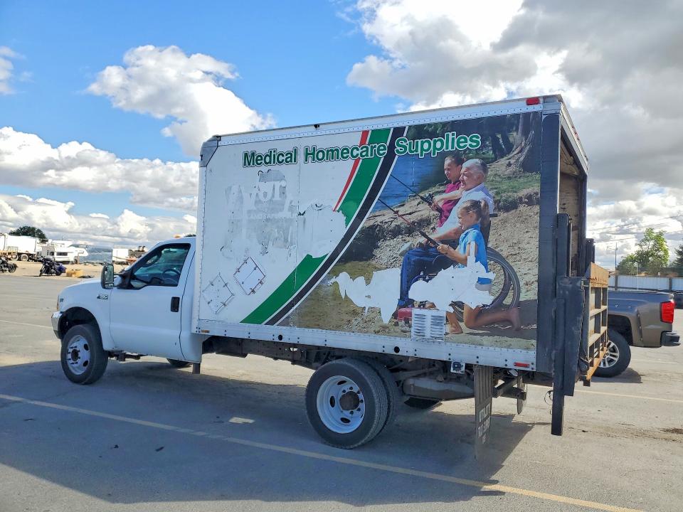 56549826 :رقم المزاد ، 1FDAF56S03EB73335 vin ، 2003 Ford F550 مزاد بيع