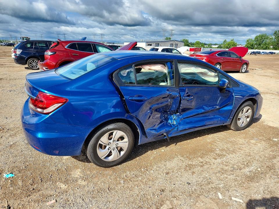 Продажа на аукционе авто 2015 Honda Civic, vin: 2HGFB2F57FH563992, номер лота: 57780546