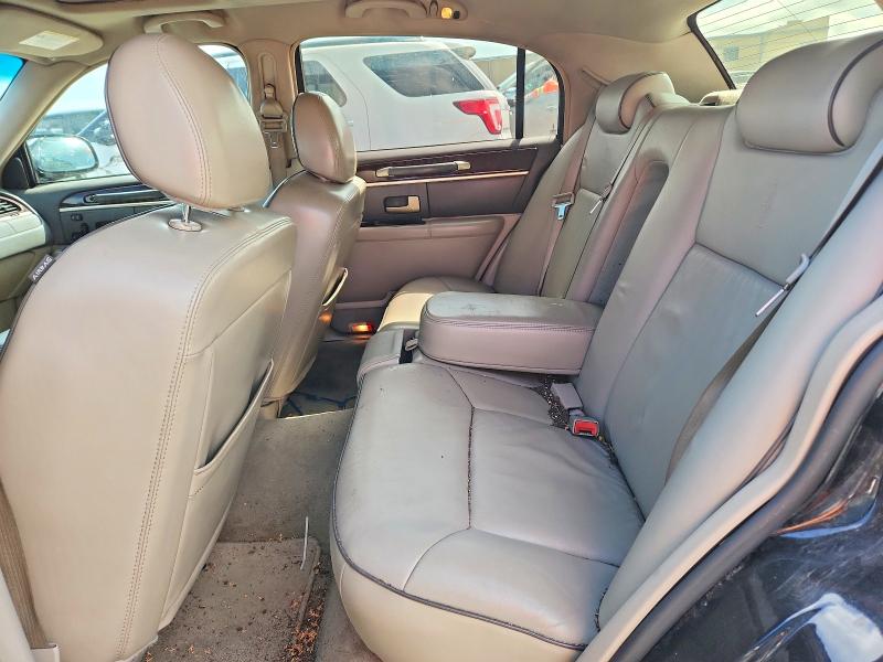 Продаж на аукціоні авто 2006 Lincoln Town Car, vin: 1LNHM83V36Y647334, номер лоту: 56809926