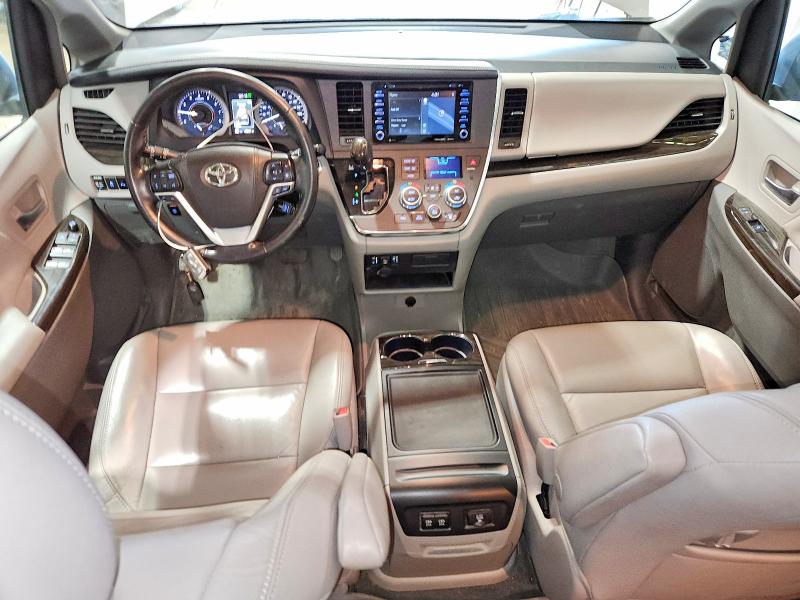 55655906 :رقم المزاد ، 5TDDZ3DC2JS201880 vin ، 2018 Toyota Sienna مزاد بيع