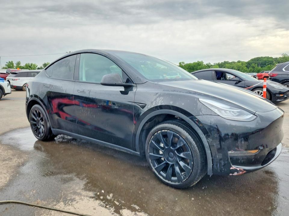 57996466 :رقم المزاد ، 7SAYGDEE4NA017306 vin ، 2022 Tesla Model Y مزاد بيع