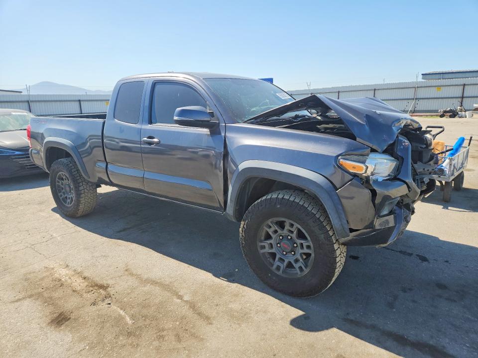 85628015 :رقم المزاد ، 5TFSZ5AN2HX054201 vin ، 2017 Toyota Tacoma مزاد بيع