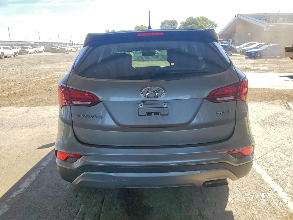 Продажа на аукционе авто 2018 Hyundai Santa Fe Sport, vin: 5XYZT3LB3JG570065, номер лота: 56852446
