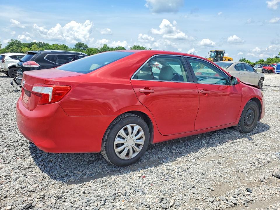 55507636 :رقم المزاد ، 4T1BF1FK5EU802996 vin ، 2014 Toyota Camry مزاد بيع