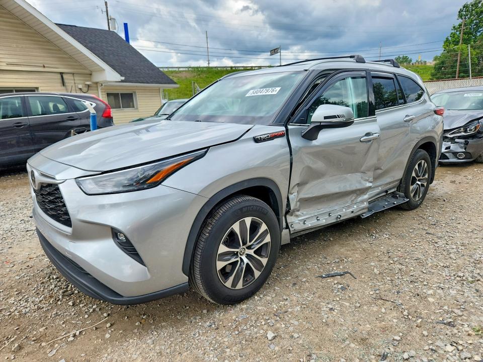 58047976 :رقم المزاد ، 5TDHZRBH4NS577943 vin ، 2022 Toyota Highlander مزاد بيع