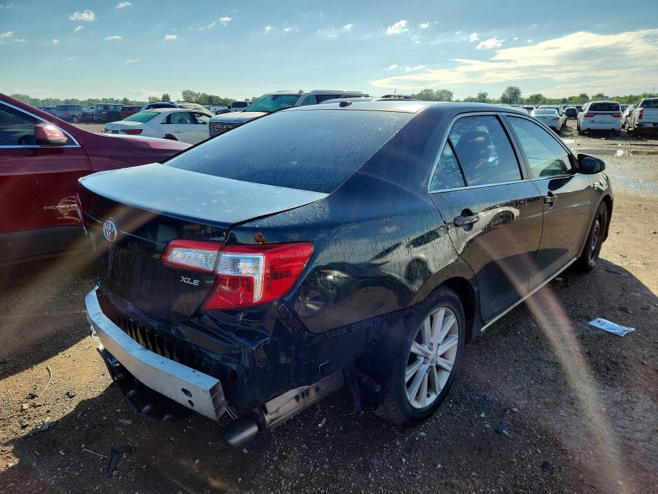 2014 Toyota Camry მანქანა იყიდება აუქციონზე, vin: 4T4BF1FK2ER388310, აუქციონის ნომერი: 54468816