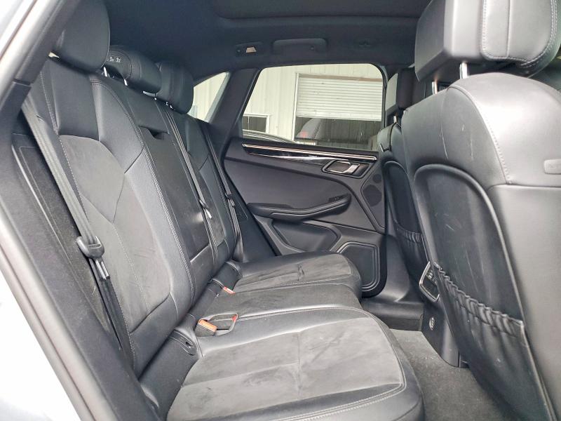 56337486 :رقم المزاد ، WP1AA2A5XKLB01683 vin ، 2019 Porsche Macan مزاد بيع