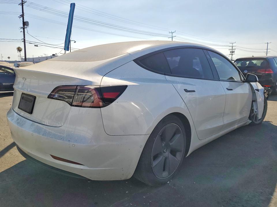 58278886 :رقم المزاد ، 5YJ3E1EA8NF352113 vin ، 2022 Tesla Model 3 مزاد بيع