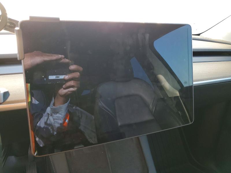 56279076 :رقم المزاد ، 5YJYGDEE5MF141485 vin ، 2021 Tesla Model Y مزاد بيع