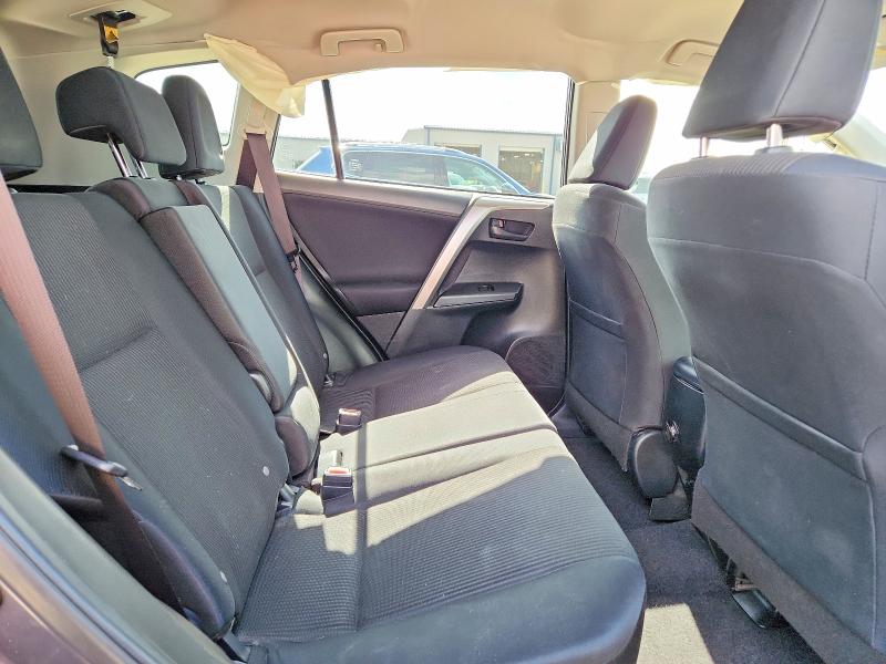 2018 Toyota Rav4 მანქანა იყიდება აუქციონზე, vin: JTMZFREV3JJ185574, აუქციონის ნომერი: 57364746