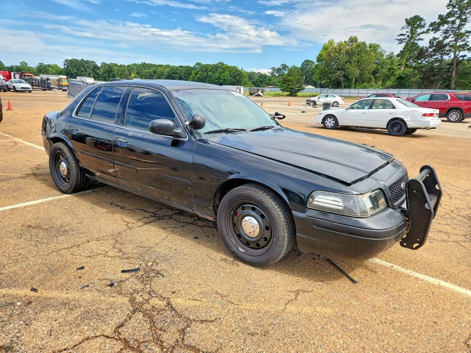 Продажа на аукционе авто 2003 Ford Crown Victoria, vin: 2FAFP71W13X120595, номер лота: 57187956