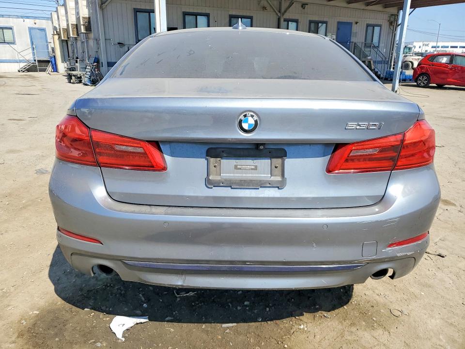 2019 Bmw 530 მანქანა იყიდება აუქციონზე, vin: WBAJA5C56KBX88132, აუქციონის ნომერი: 55460276