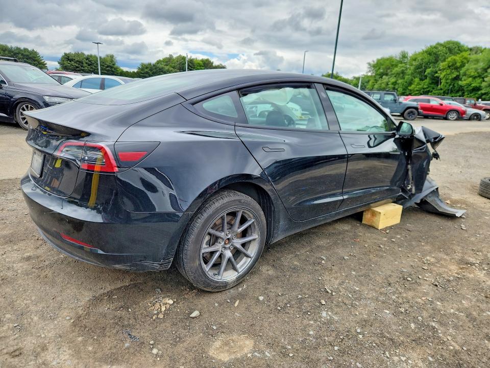 Продажа на аукционе авто 2023 Tesla Model 3, vin: 5YJ3E1EA4PF671723, номер лота: 55488406