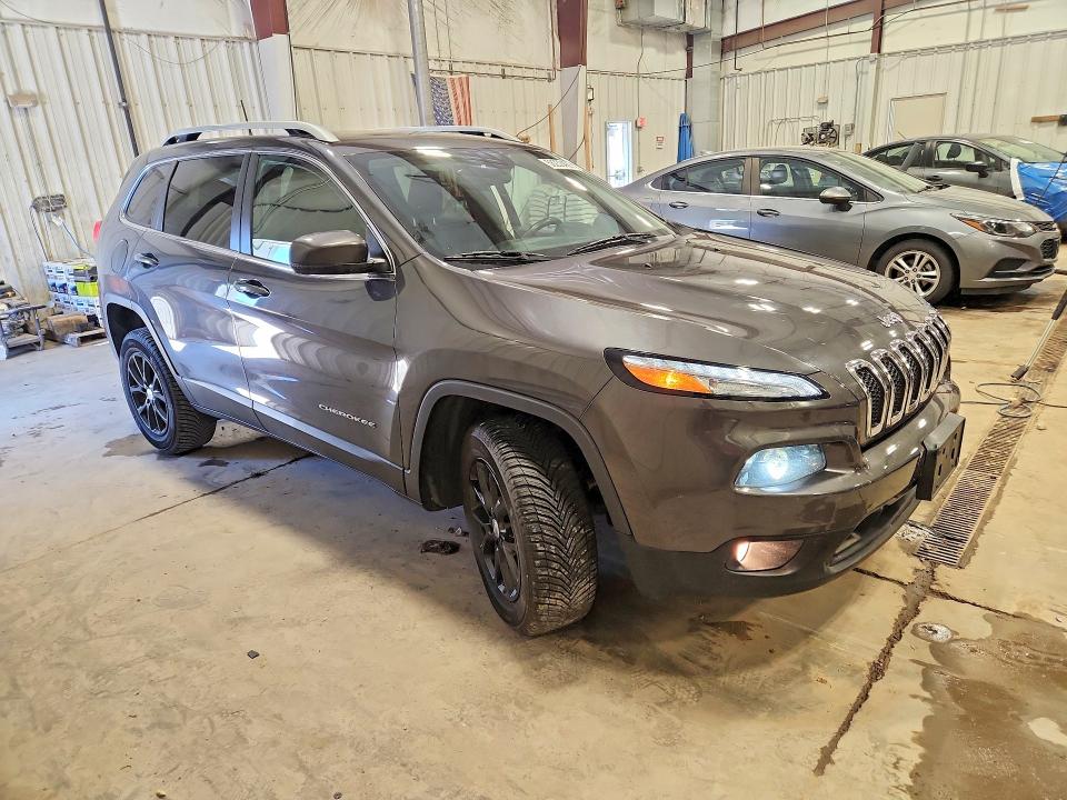 2017 Jeep Cherokee მანქანა იყიდება აუქციონზე, vin: 1C4PJMCB9HW581782, აუქციონის ნომერი: 58233436