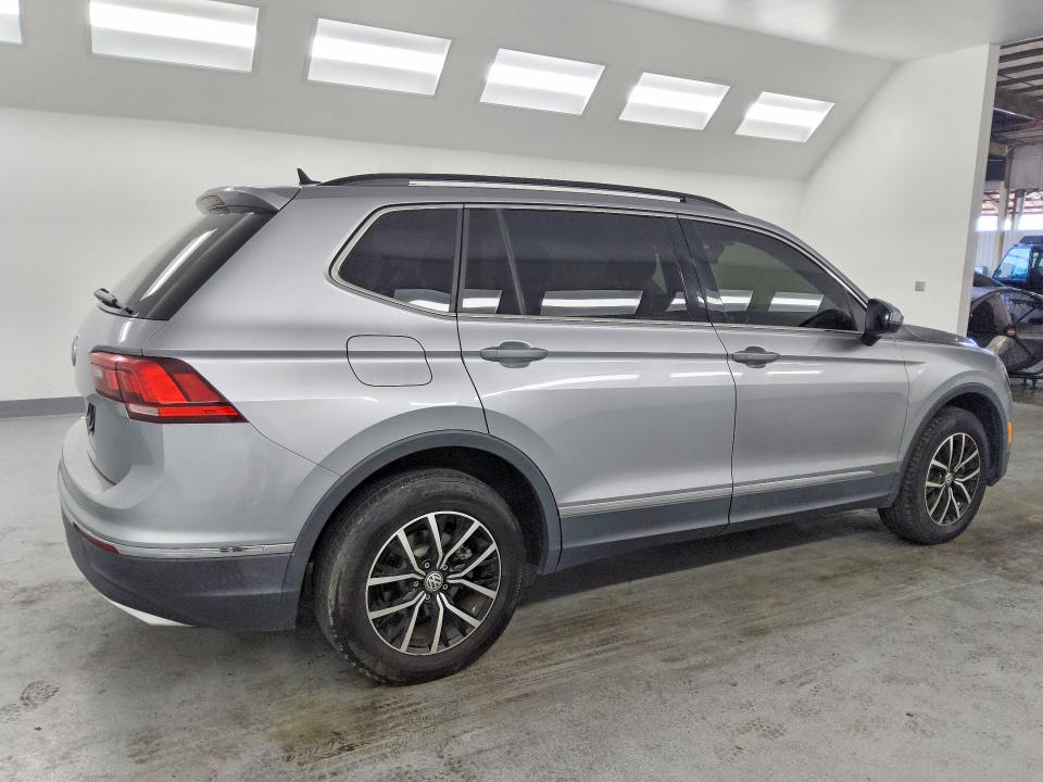 2021 Volkswagen Tiguan მანქანა იყიდება აუქციონზე, vin: 3VV3B7AX1MM013274, აუქციონის ნომერი: 53060306