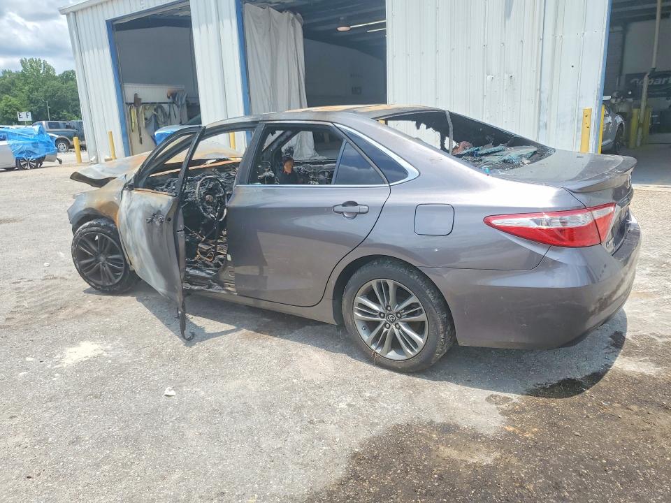 58903566 :رقم المزاد ، 4T1BF1FK6HU440861 vin ، 2017 Toyota Camry مزاد بيع