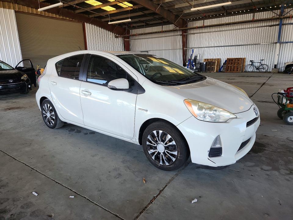 Продаж на аукціоні авто 2013 Toyota Prius C, vin: JTDKDTB32D1542352, номер лоту: 57437566