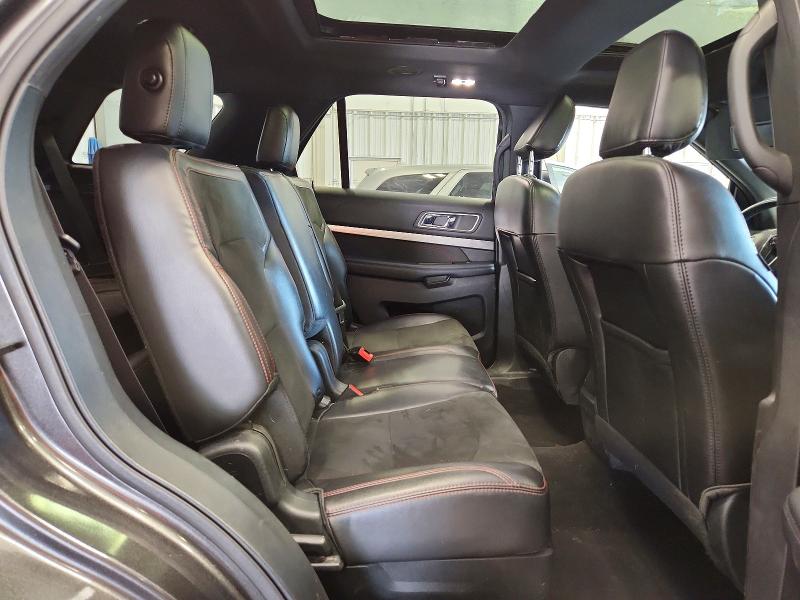 55721946 :رقم المزاد ، 1FM5K8D80JGC39762 vin ، 2018 Ford Explorer مزاد بيع