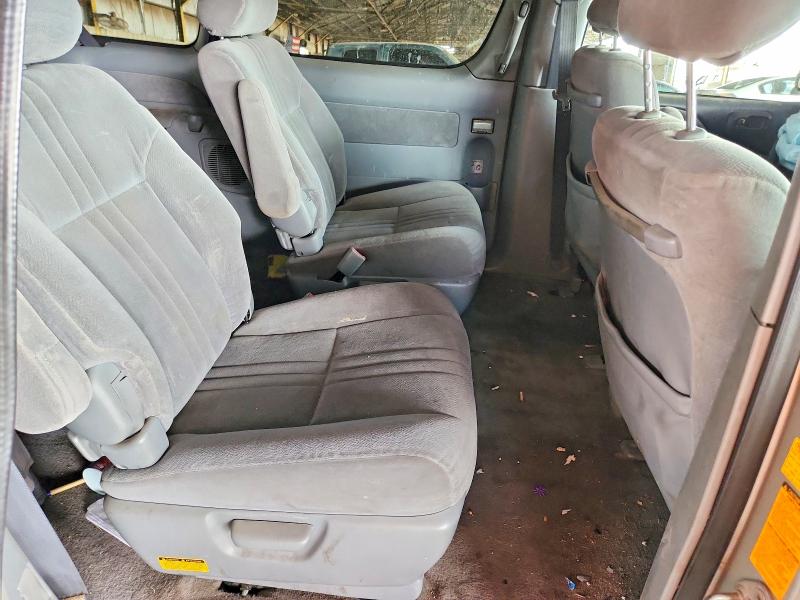 57192126 :رقم المزاد ، 4T3ZF13C83U520514 vin ، 2003 Toyota Sienna مزاد بيع