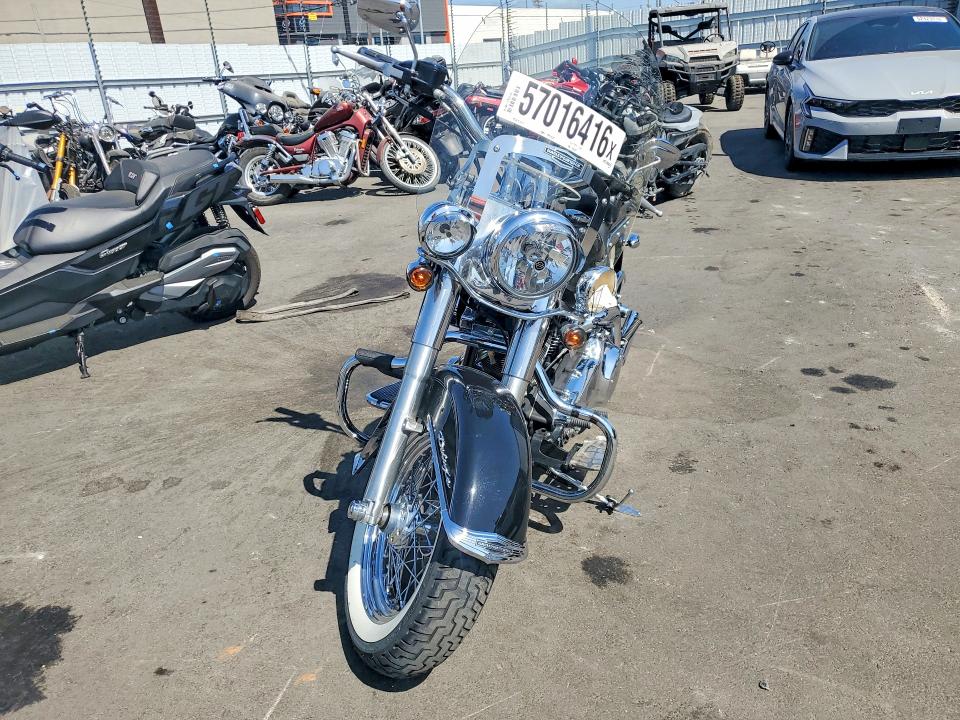 57016416 :رقم المزاد ، 1HD1JD5108Y074508 vin ، 2008 Harley-davidson Flstn مزاد بيع