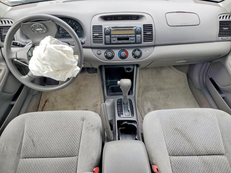 2004 Toyota Camry მანქანა იყიდება აუქციონზე, vin: 4T1BF32K04U068851, აუქციონის ნომერი: 58989966
