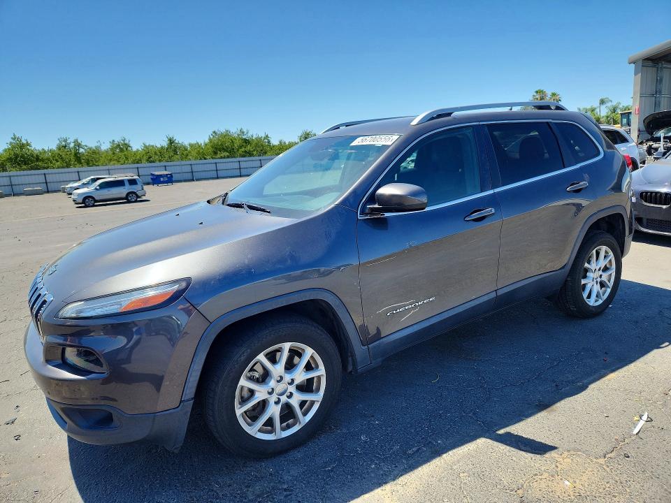 56700556 :رقم المزاد ، 1C4PJLCS5FW712195 vin ، 2015 Jeep Cherokee مزاد بيع