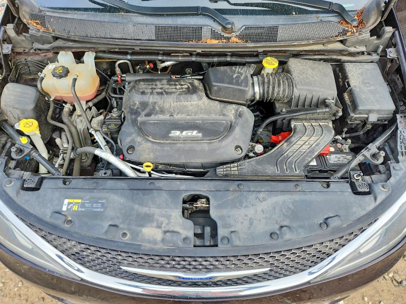 56583056 :رقم المزاد ، 2C4RC1BG6JR353509 vin ، 2018 Chrysler Pacifica مزاد بيع