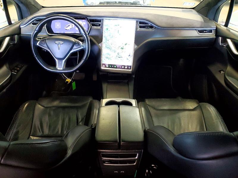 Продажа на аукционе авто 2016 Tesla Model X, vin: 5YJXCBE2XGF027827, номер лота: 56843366